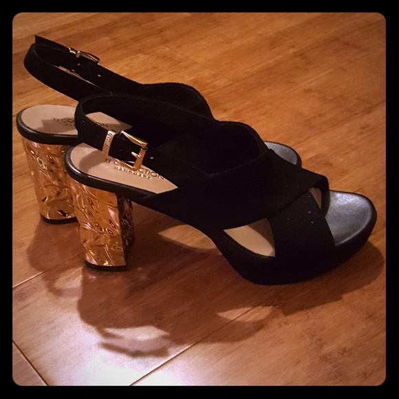 TJ Collection shoes - Picture 1 of 5